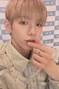 Get A Guitar yzy 4.0 簽售卡 