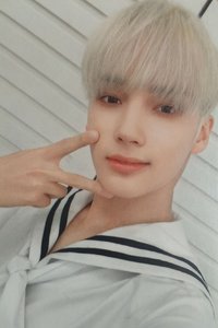 FOE yzy 2.0 簽售卡 