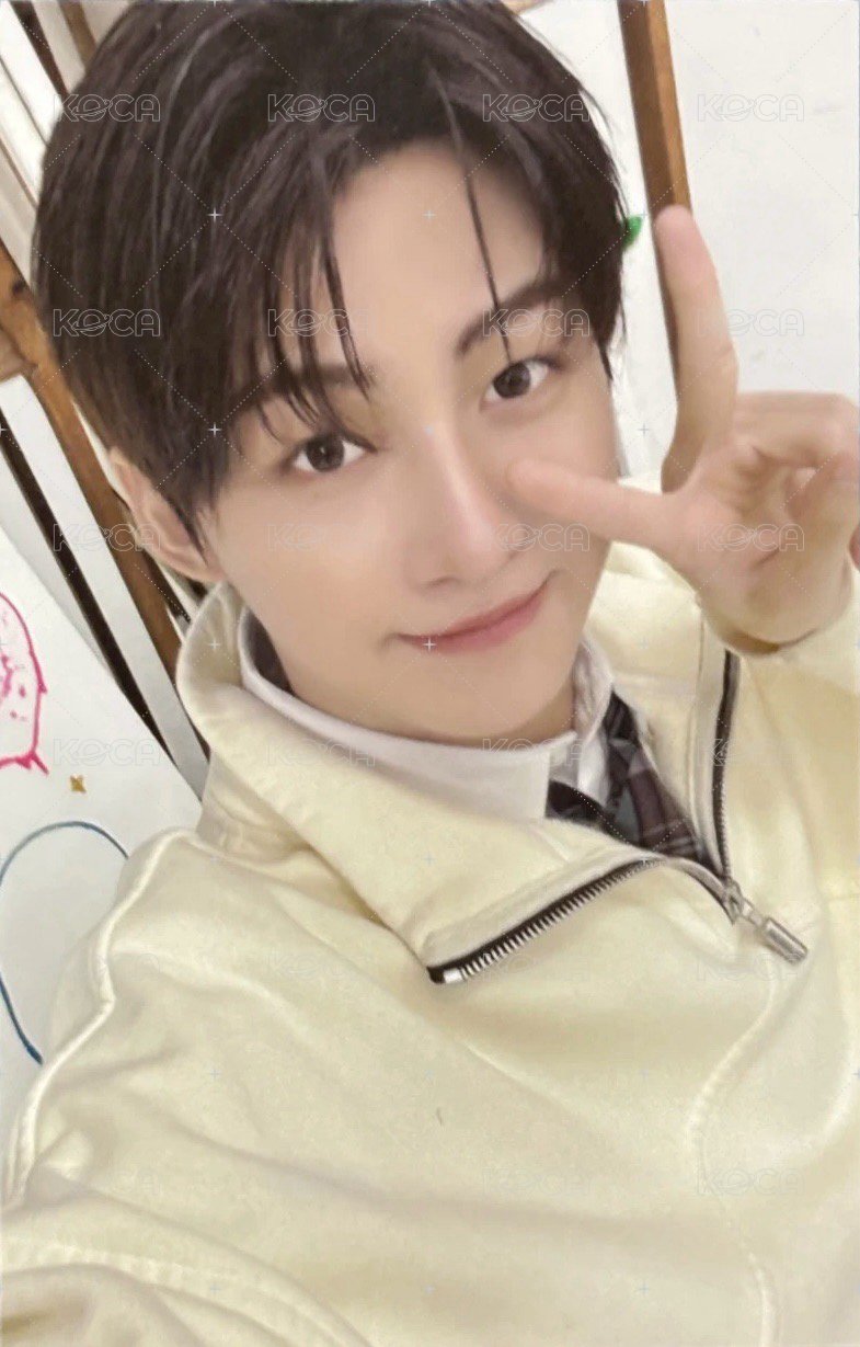 25’FM 周邊卡 棒球外套卡 正面