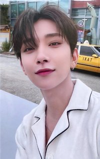正四後續 yzy A 簽售卡 