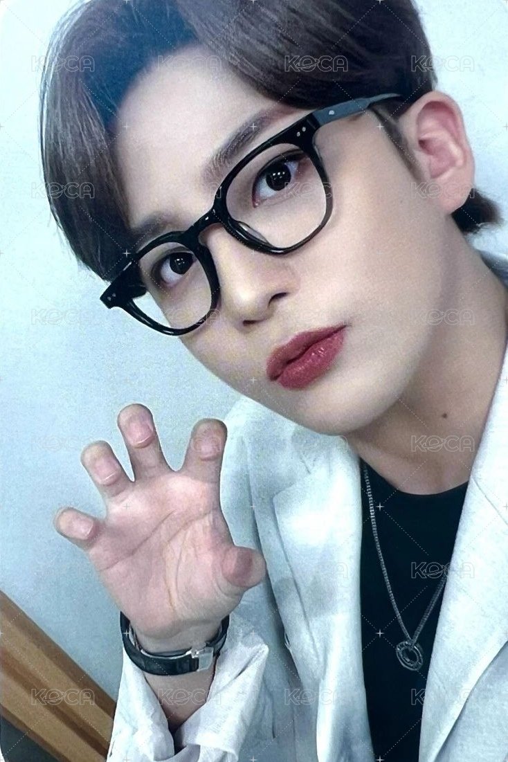 OUTLAW mmt 1.0 簽售卡  正面