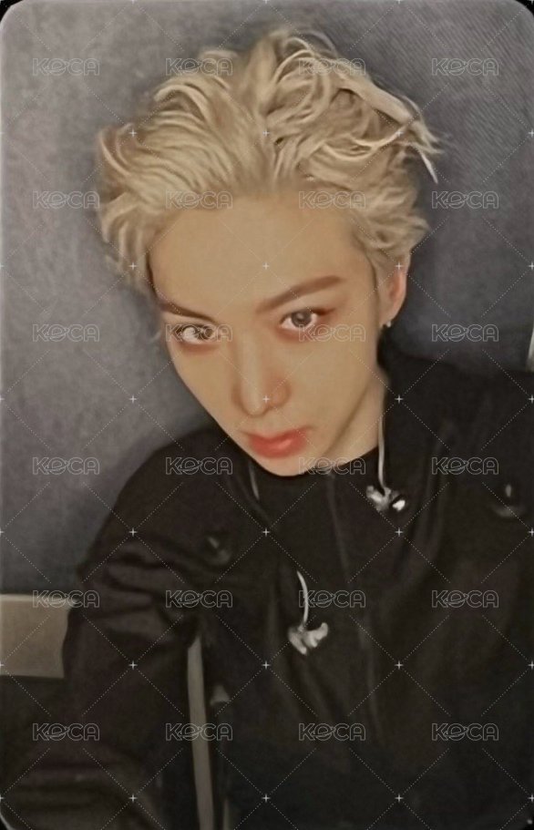 FAMOUS yeti 3.0 簽售卡  正面