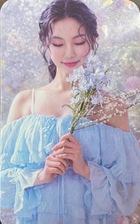 代言卡 STAYC ISA Celluver 香水莎