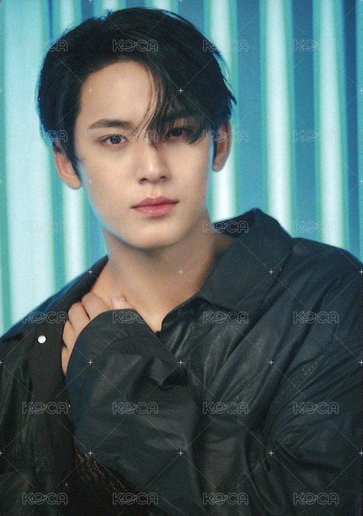 FOLLOW 隨機卡  正面