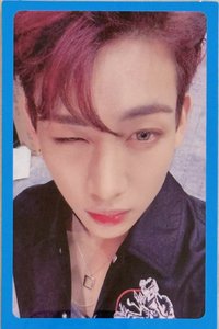 Eyes On You 專輯卡 