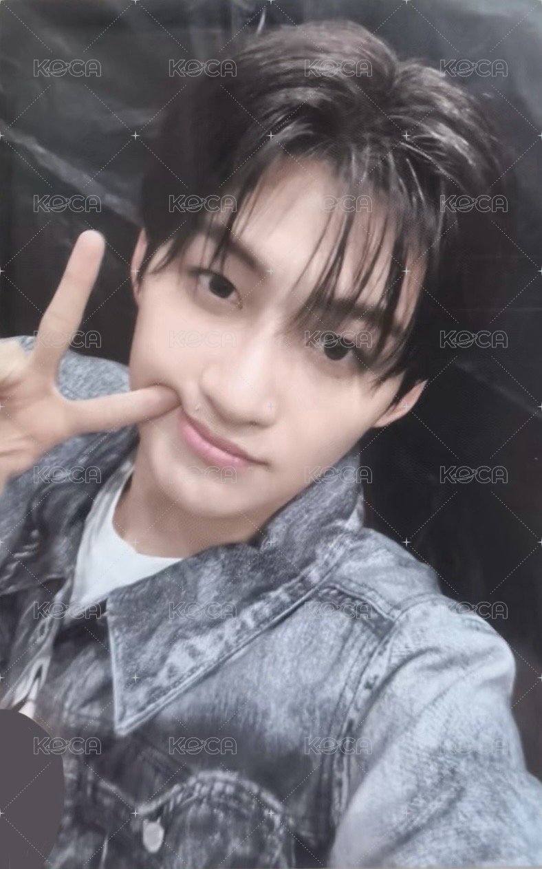 一週年快閃店 滿額卡  正面