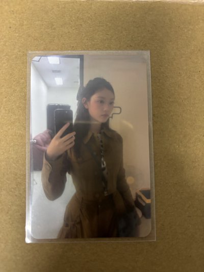 New jeans Haerin 2025SG 年曆卡 