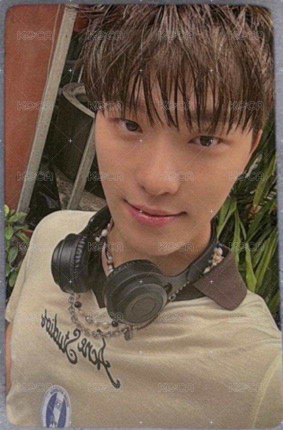 MINI12 yzy e 簽售卡  正面