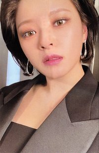 READY TO BE 專輯卡 