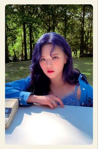 BETWEEN 1&2 專輯卡 