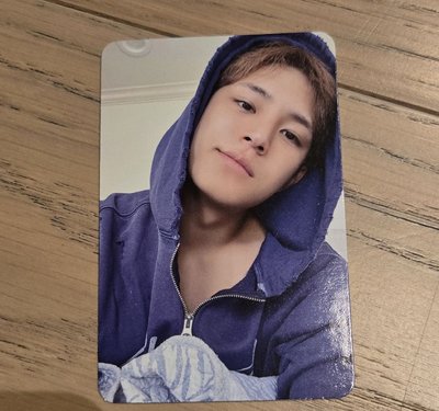 Hype Vibes Compact  Mingyu 金珉奎 特典