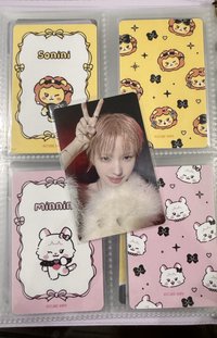 we are  快閃店 隨機卡娟