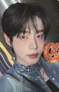 正規一 ma 簽售卡 吃麵包 ver.