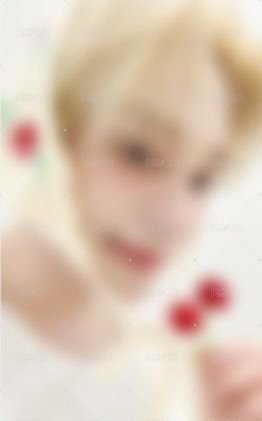 正規一 mu 簽售卡 櫻桃 ver. 正面