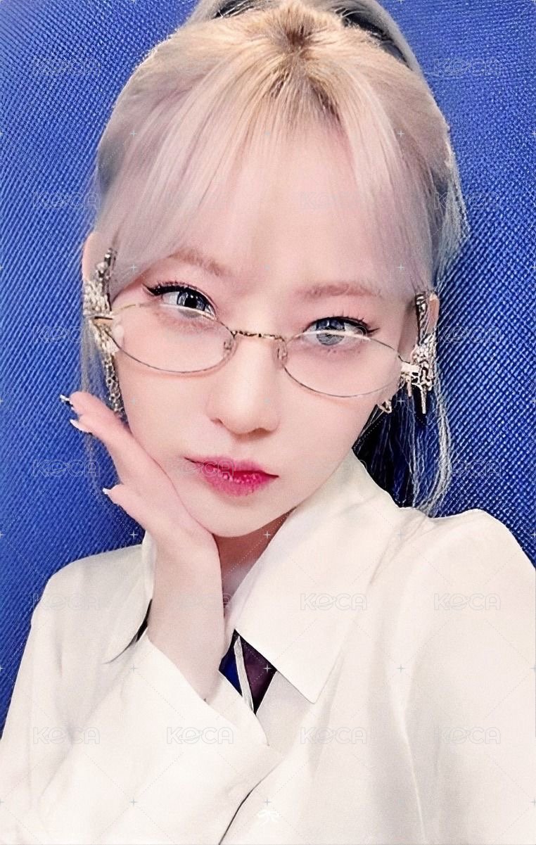 EASY yzy 3.0 幸運卡  正面