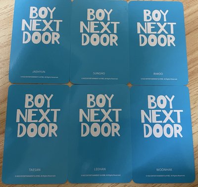 BOYNEXTDOOR 手燈卡（有廠損）