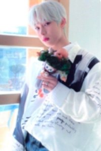 迷二 yzy 視簽1.0 簽售卡 