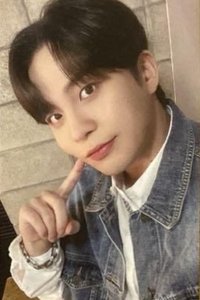 Not Okay 環球 特典卡 