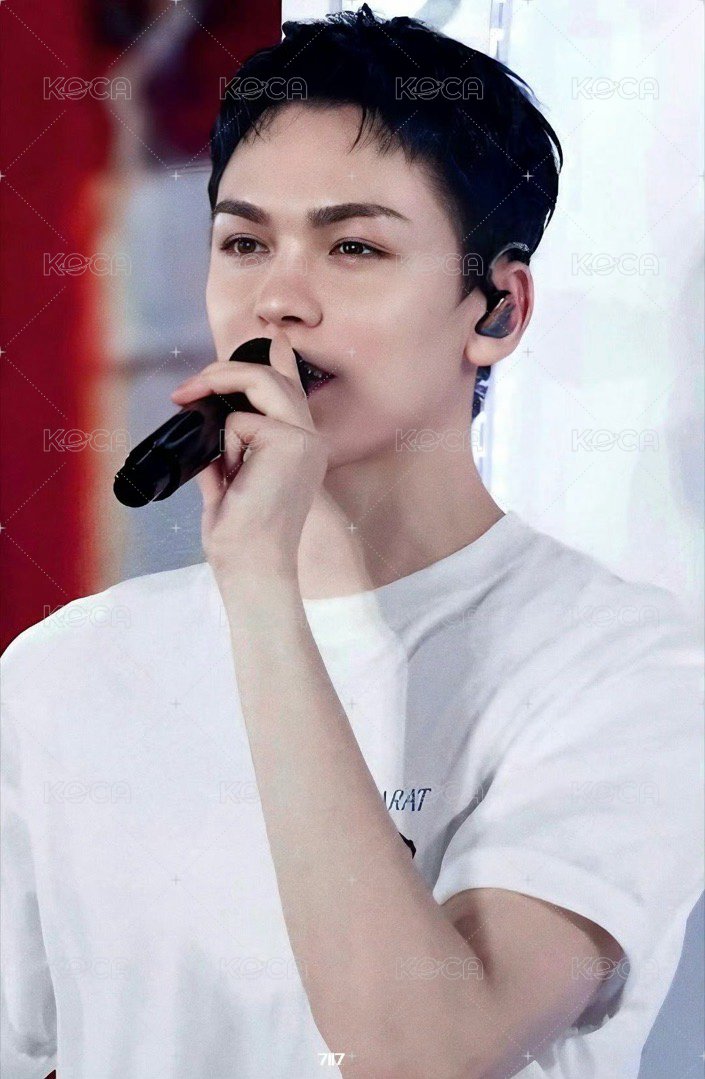 23‘FM｜LOVE 周邊卡 LOVE FM藍光版 正面