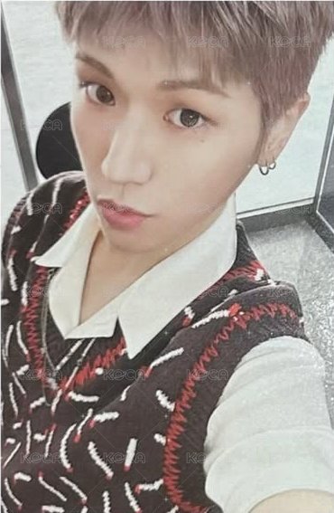 BOYLIFE 快閃店 隨機卡  正面