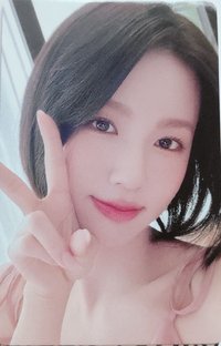 I feel yzy 幸運卡 ver.B