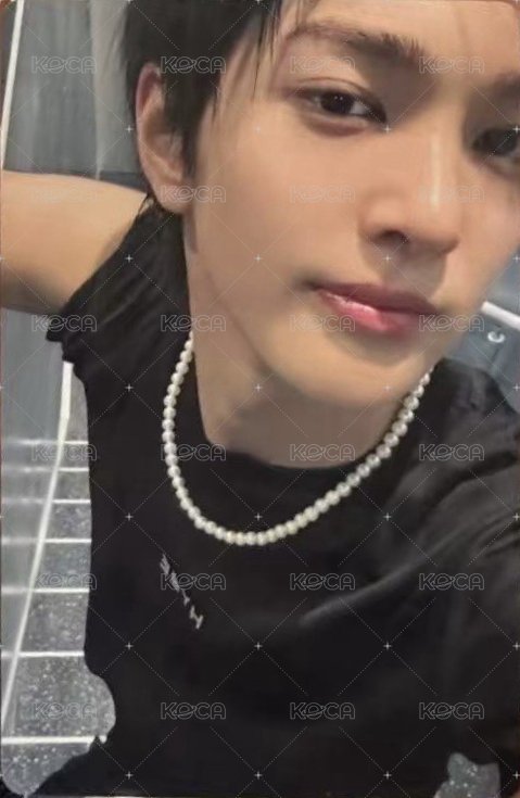 迷一 yzy 幸運卡  正面