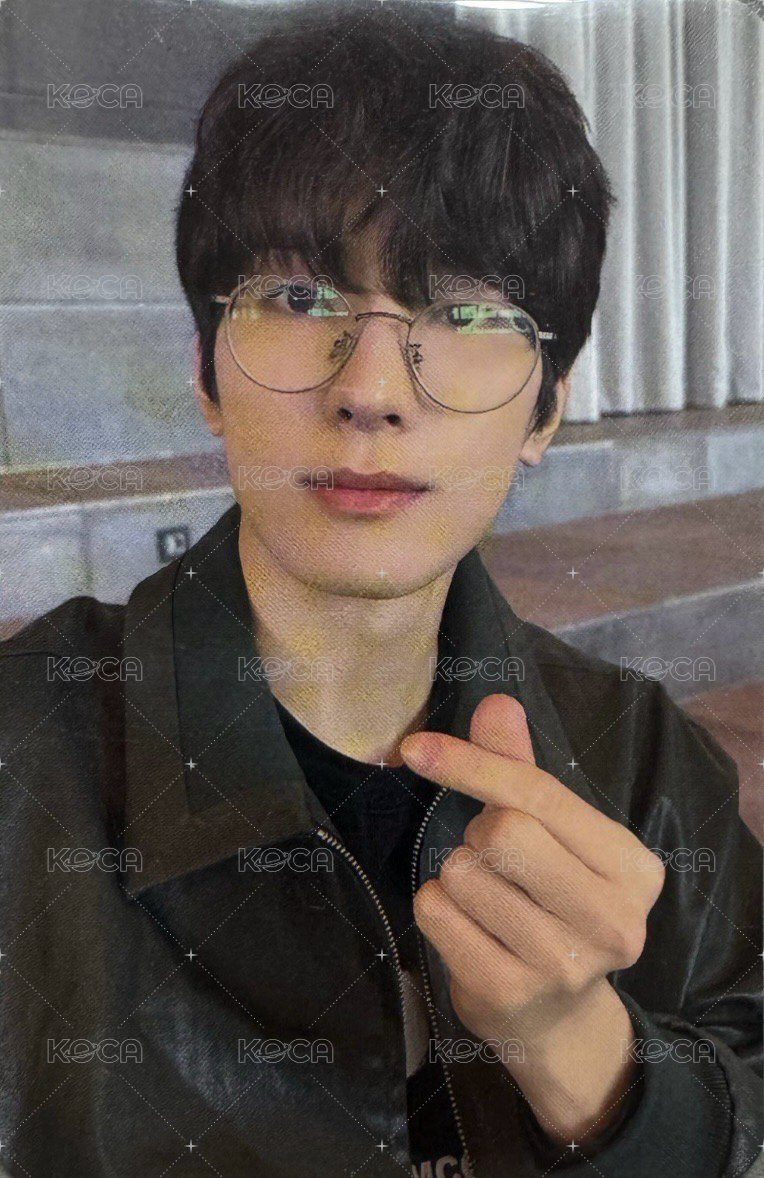 正四後續 yzy C 簽售卡  正面