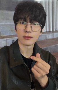 正四後續 yzy C 簽售卡 