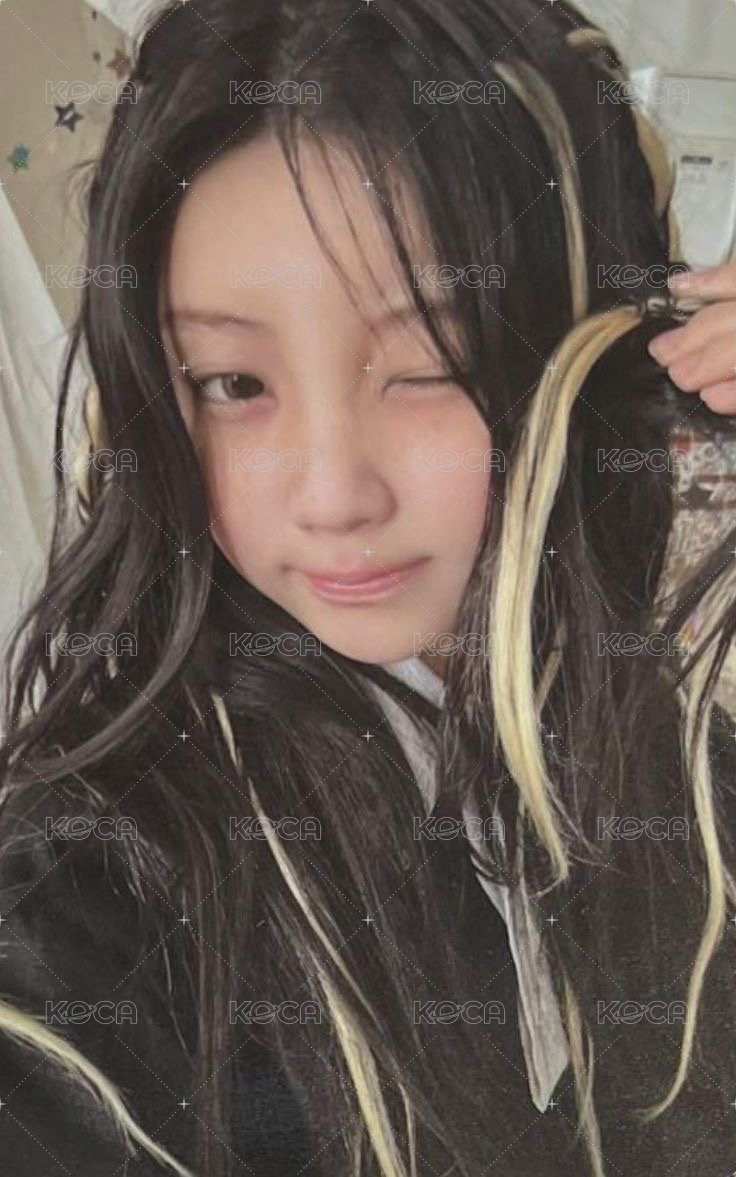 bomb 專輯卡 STAR  ver. 專卡 正面