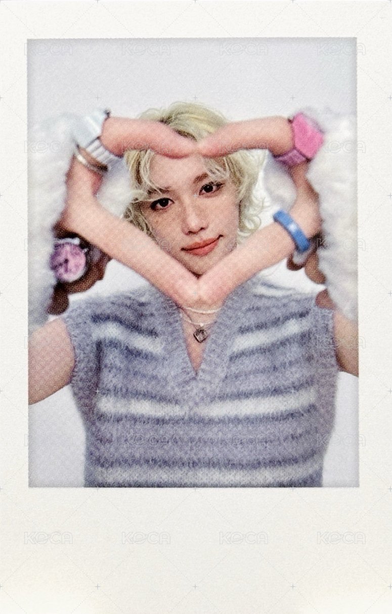 5th FM 周邊卡 鐵盒拍立得 粉 正面