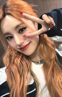 BORN TO BE 楠藝 1.0 簽售卡 校服