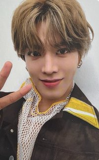 We Are Superhuman 專輯卡 