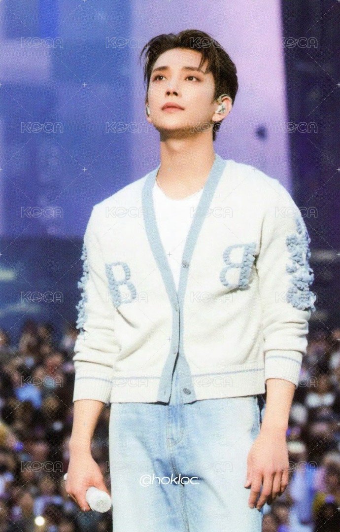 FOLLOW AGAIN 周邊卡 電影日週鑰匙扣卡 正面