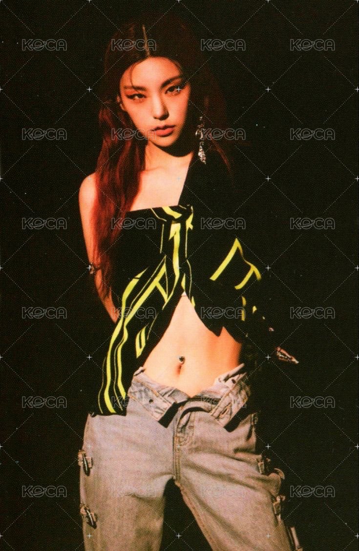 GUESS WHO 專輯卡 預購禮 正面