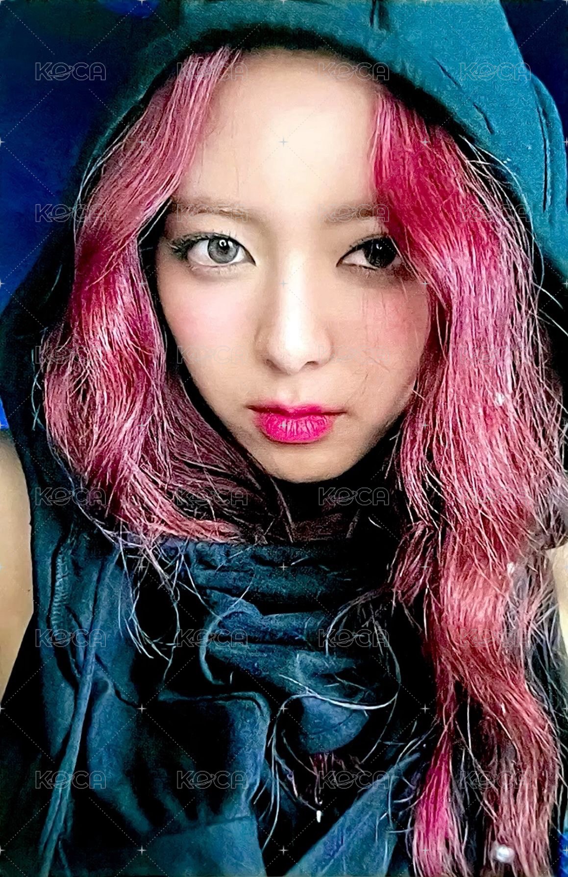 BORN TO BE 專輯卡 普版 正面