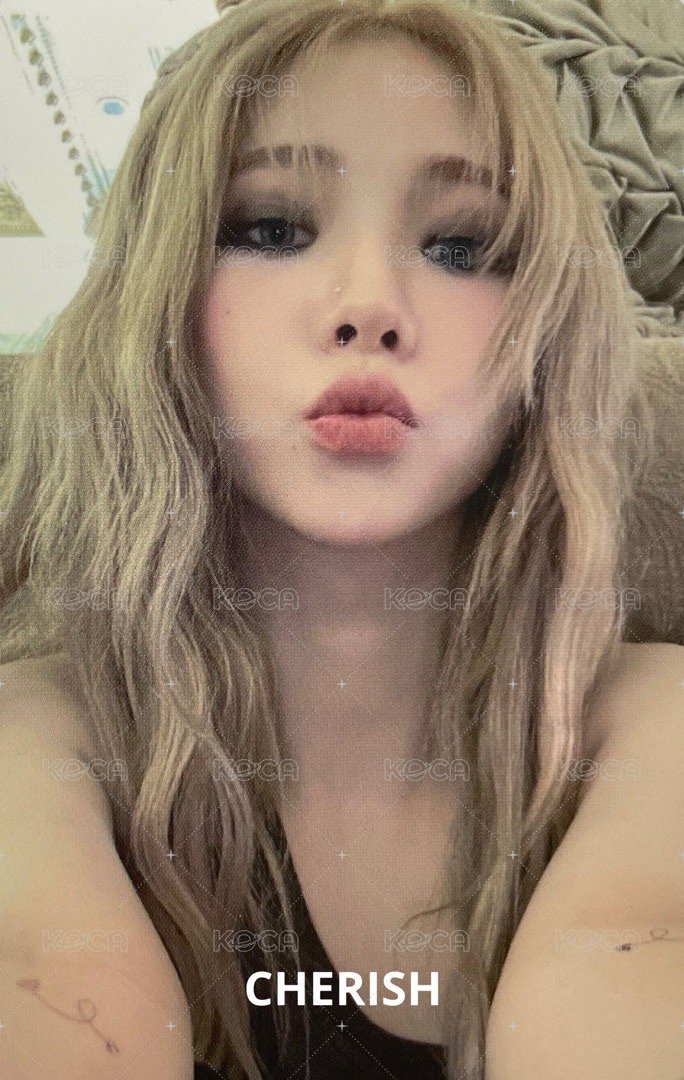 MY WORLD mp 特典卡 預售柚 正面