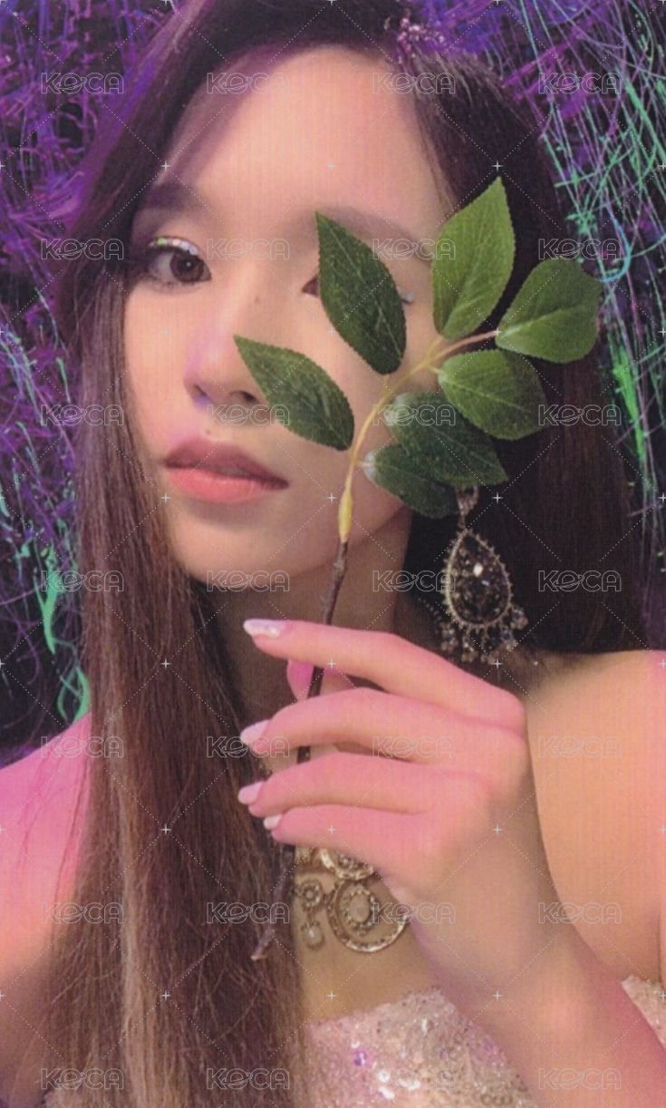 Feel Special 專輯卡  正面