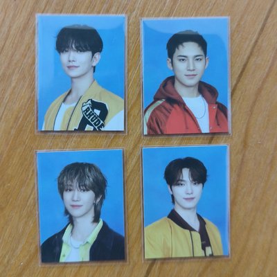 25'年克拉島證件照