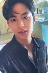 MINI9 yzy A 簽售卡 