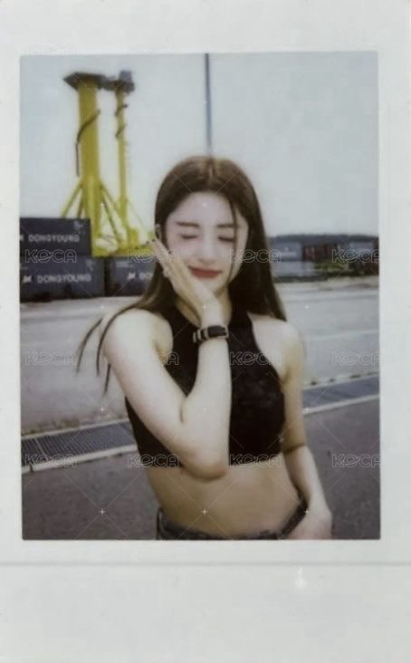 迷二 隨機卡 官周拍立得 正面