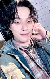 正五 yzy A 簽售卡  正面