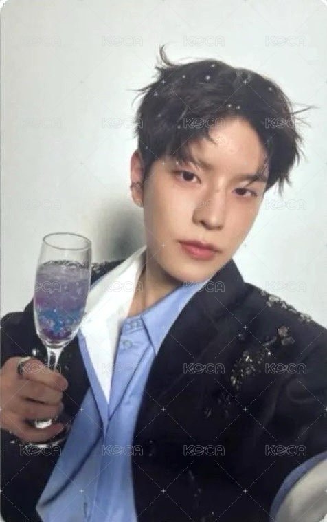 Hollow 專輯卡 初回生產限定盤B 正面