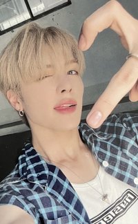 青嵐 yzy  青島線下簽售 簽售卡 塗鴉卡背