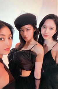 READY TO BE 專輯卡 