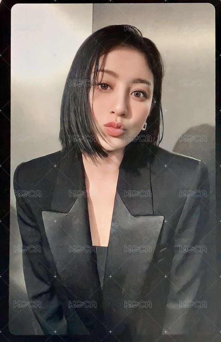 READY TO BE 專輯卡  正面