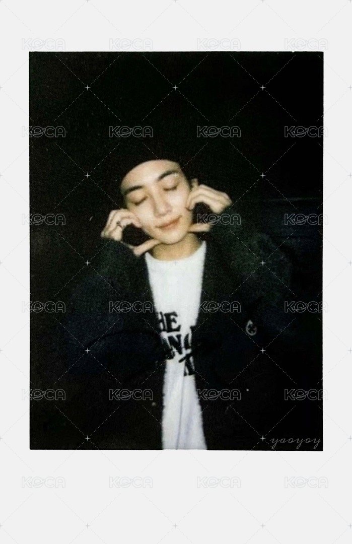 MINI11 yzy 特典卡 ｜一直娛澳門復刻拍立得 正面