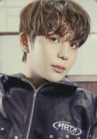 Beyond Zero 專輯卡 BLACK