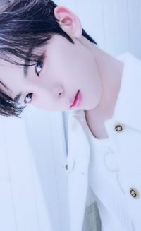 Singles oy CLEAN香水 代言卡 