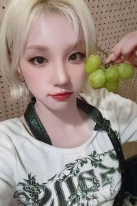 We are 楠藝 2.0 幸運卡 葡萄