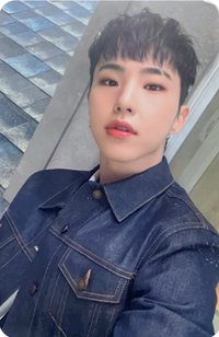 MINI9 yzy A 簽售卡 